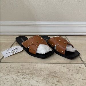 Lov mark studded sandals
